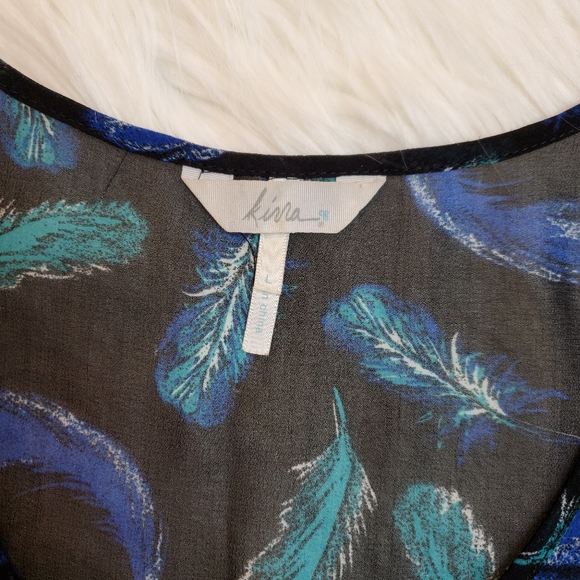 Chiffon Feather Blouse - Picture 5 of 6